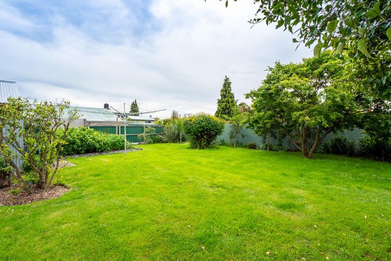 Photo of property in 39 Main Road, Pleasant Point, 7903