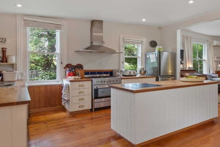 Photo of property in 112 Cranford Street, St Albans, Christchurch, 8014