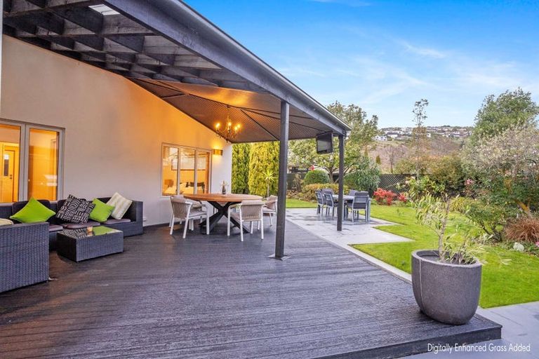 Photo of property in 114 Mccormacks Bay Road, Mount Pleasant, Christchurch, 8081