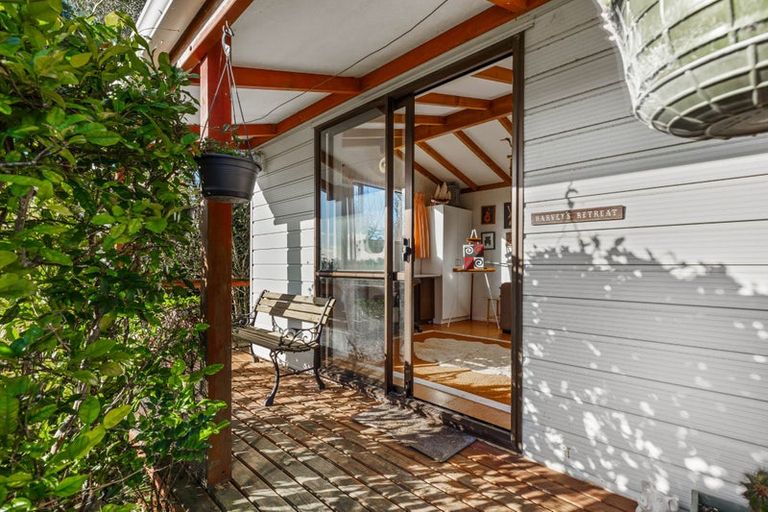 Photo of property in 6 Hewlett Road, Massey, Auckland, 0614