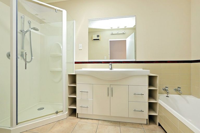 Photo of property in 16a Mchardy Street, Havelock North, 4130