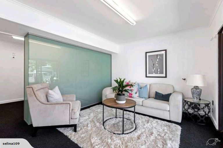 Photo of property in 93 Oaktree Avenue, Browns Bay, Auckland, 0630