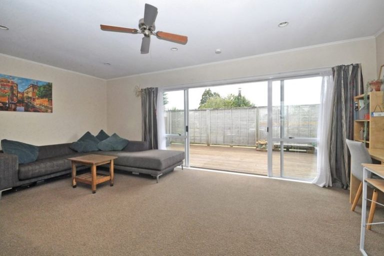 Photo of property in 51 Eastburn Street, Papakura, 2110
