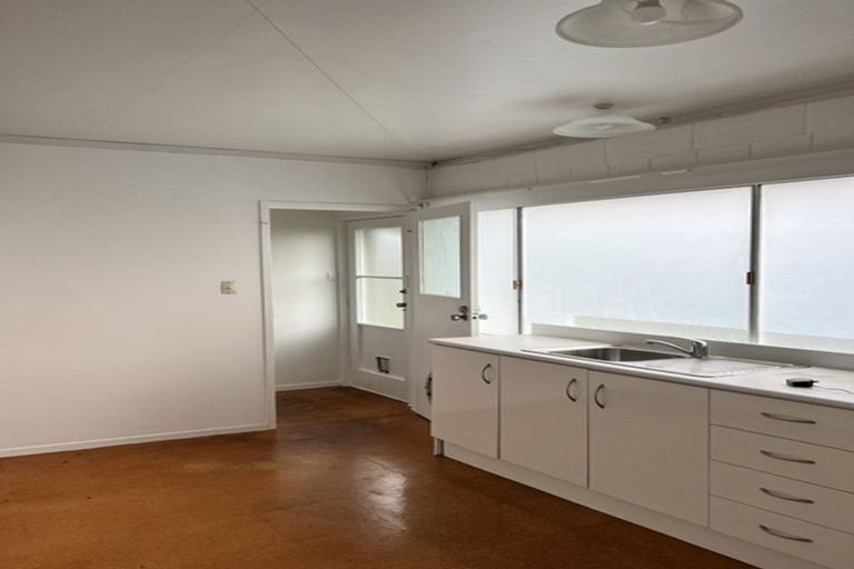 Photo of property in 11 Whitby Crescent, Mairangi Bay, Auckland, 0630