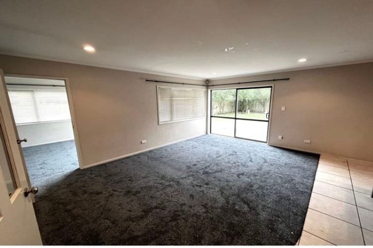 Photo of property in 4 Mordane Place, Flat Bush, Auckland, 2016