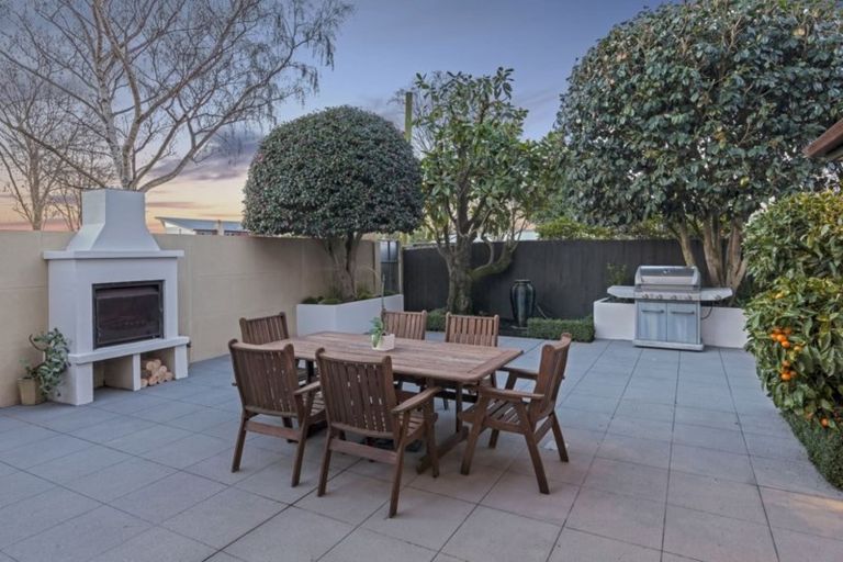 Photo of property in 4 Ryeland Avenue, Ilam, Christchurch, 8041