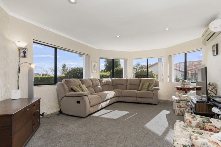 Photo of property in 27 Lysaght Place, Welcome Bay, Tauranga, 3112