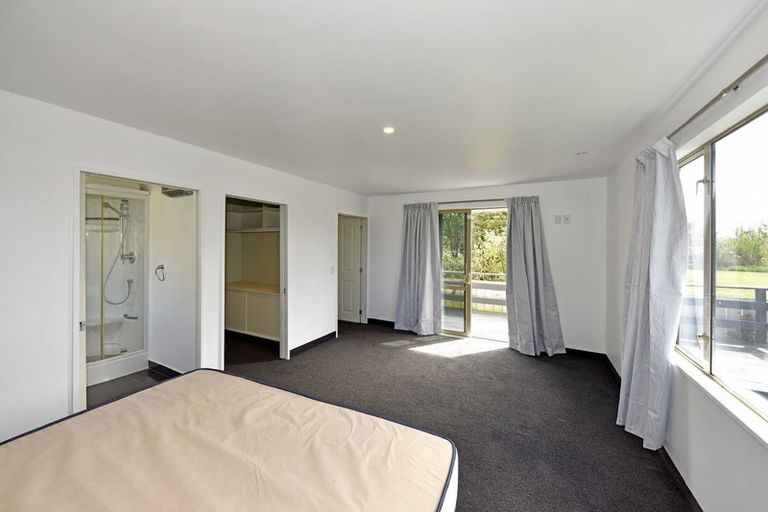 Photo of property in 994 Lower Styx Road, Brooklands, Christchurch, 8083