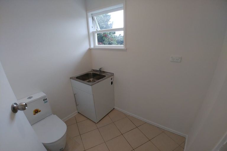 Photo of property in 89 Lauderdale Road, Birkdale, Auckland, 0626
