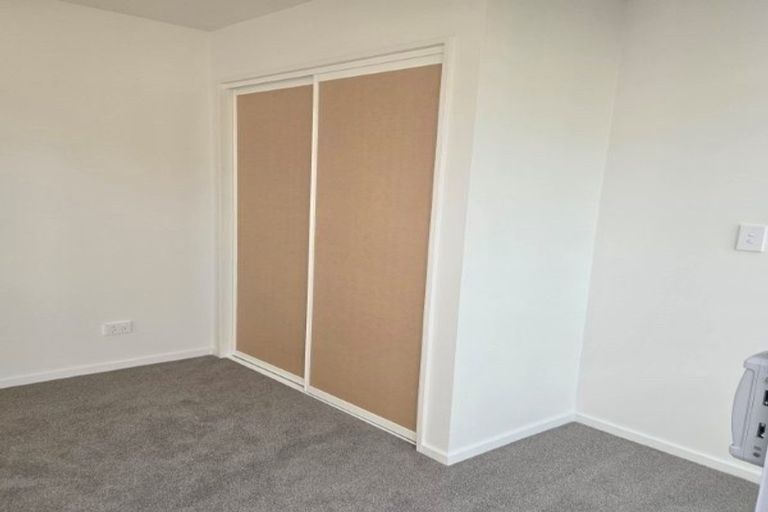 Photo of property in 16 Buchanans Road, Sockburn, Christchurch, 8042