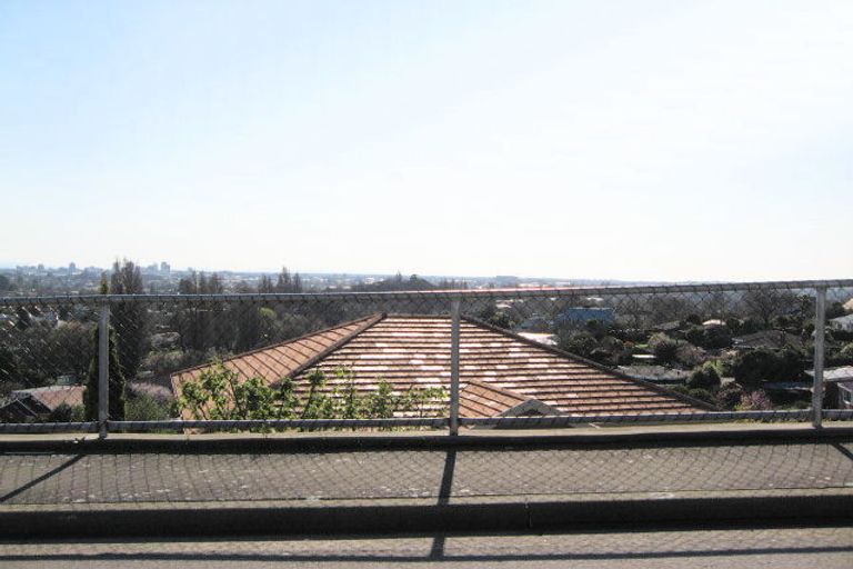 Photo of property in 39 Overdale Drive, Cashmere, Christchurch, 8022