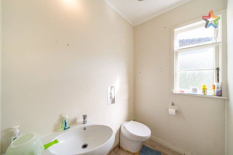 Photo of property in 75 Raukawa Street, Stokes Valley, Lower Hutt, 5019