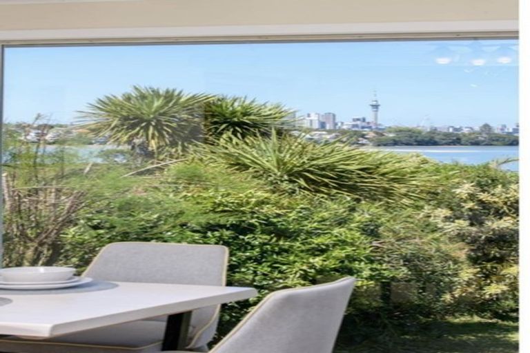 Photo of property in 26 Pine Ridge Terrace, Hauraki, Auckland, 0622