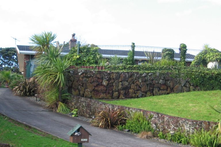 Photo of property in 11 Landop Terrace, Howick, Auckland, 2014