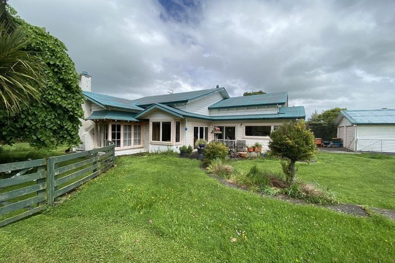 Photo of property in 19 Egmont Street, Kaponga, Hawera, 4679