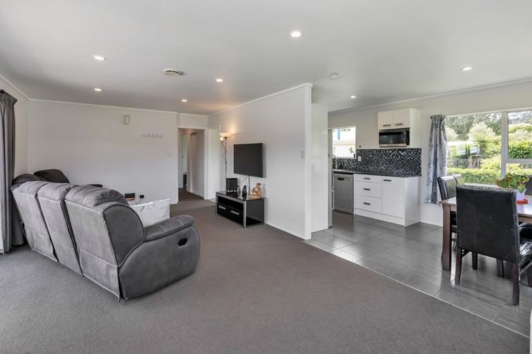Photo of property in 1 Belton Place, Hikurangi, 0114