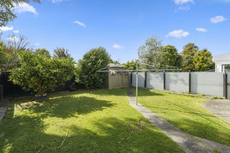 Photo of property in 11 Slacks Road, Awapuni, Palmerston North, 4412