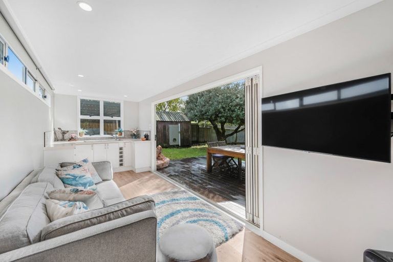 Photo of property in 93 Dunkirk Road, Panmure, Auckland, 1072