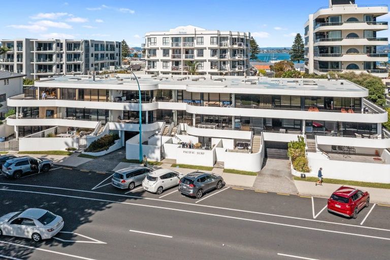 Photo of property in 10 Marine Parade, Mount Maunganui, 3116