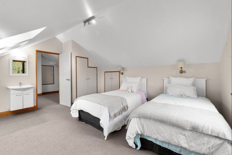 Photo of property in 443 Stoney Creek Road, Kelvin Grove, Palmerston North, 4470