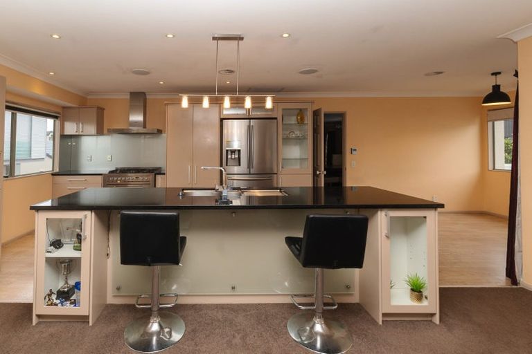 Photo of property in 1/21 The Esplanade, Eastern Beach, Auckland, 2012