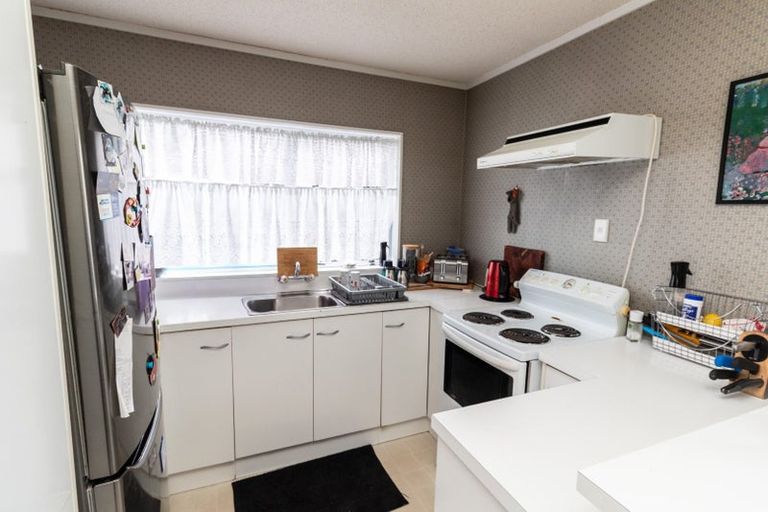 Photo of property in 10/169 Whites Line East, Waiwhetu, Lower Hutt, 5010