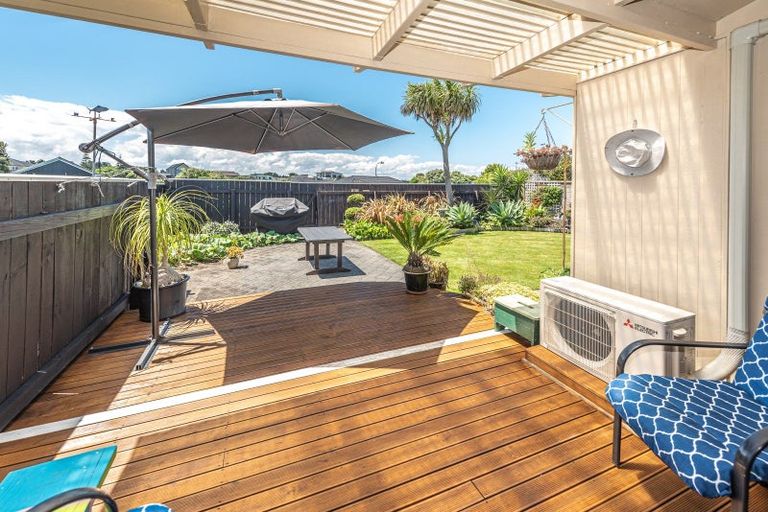 Photo of property in 4 Kapiti Terrace, Castlecliff, Whanganui, 4501