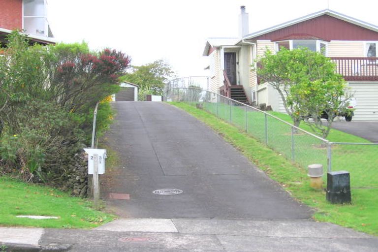 Photo of property in 3/23a Nandana Drive, Glen Eden, Auckland, 0602
