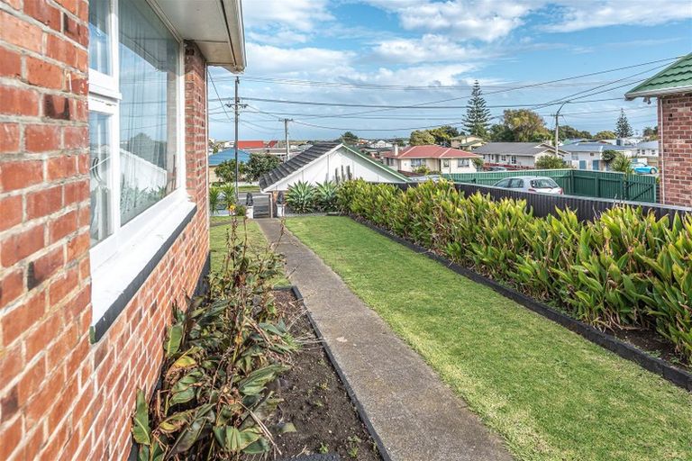 Photo of property in 180 Puriri Street, Castlecliff, Whanganui, 4501