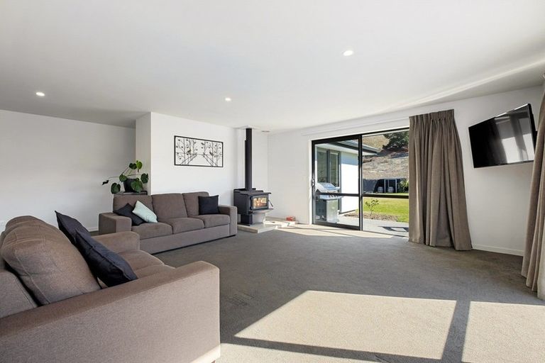Photo of property in 36 Perriam Place, Mount Pisa, Cromwell, 9383