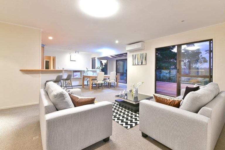 Photo of property in 73 Arran Road, Browns Bay, Auckland, 0630