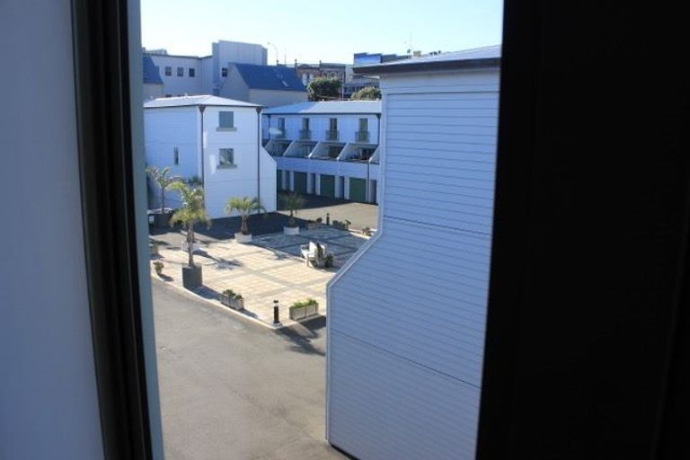 Photo of property in 8/10 Ruru Street, Eden Terrace, Auckland, 1021