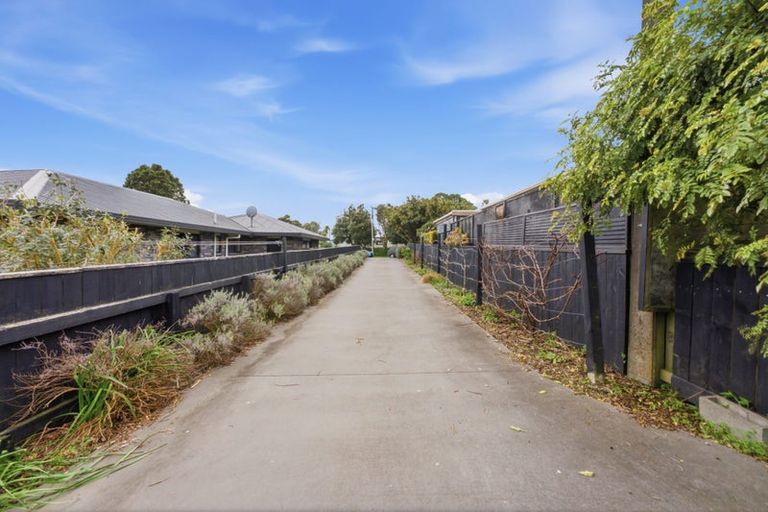 Photo of property in 82 Wairau Road, Oakura, 4314