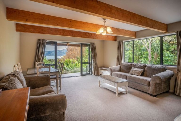 Photo of property in 6888e Christchurch Akaroa Road, Takamatua, 7581