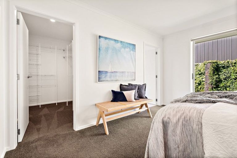 Photo of property in 18 Tabraham Crescent, Pyes Pa, Tauranga, 3112