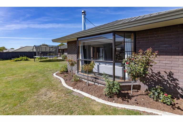 Photo of property in 22 Giles Place, Shirley, Christchurch, 8061