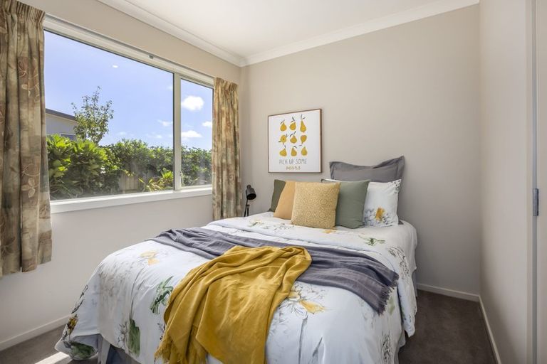 Photo of property in 94 Te Puia Drive, Aotea, Porirua, 5024