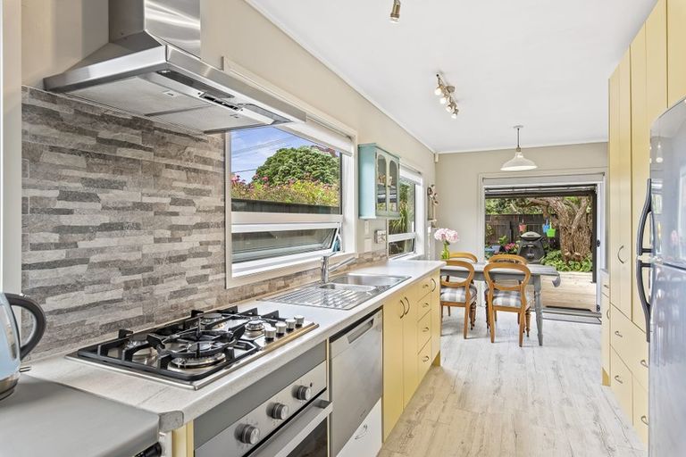 Photo of property in 58a Wharemauku Road, Raumati Beach, Paraparaumu, 5032