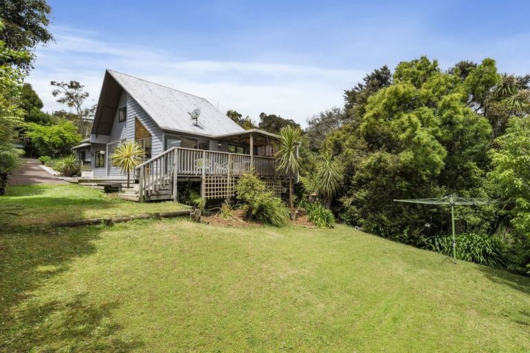 Photo of property in 43 Phillip Avenue, Glen Eden, Auckland, 0602