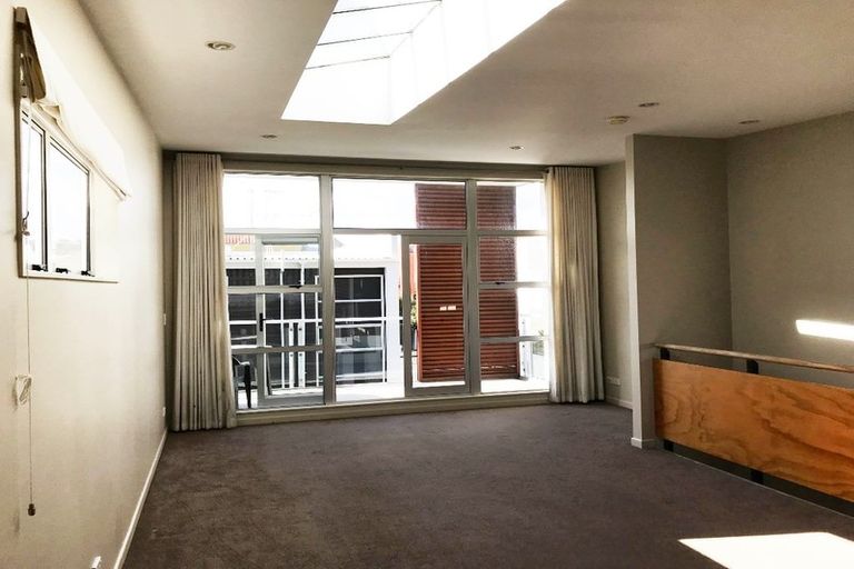 Photo of property in 4/306 Evans Bay Parade, Hataitai, Wellington, 6021