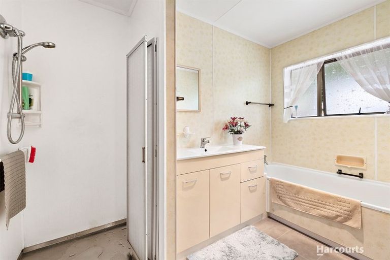 Photo of property in 80 Torkar Road, Clarks Beach, 2122