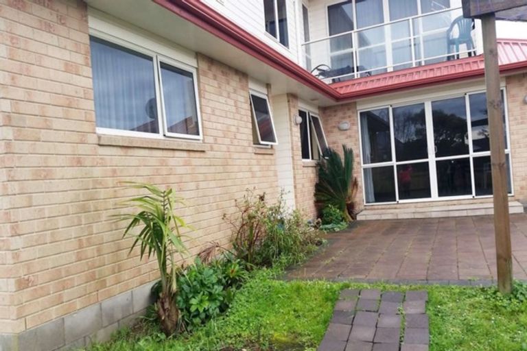 Photo of property in 21 Sheralee Place, Bucklands Beach, Auckland, 2014