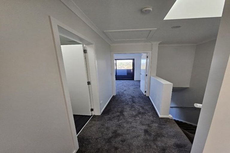 Photo of property in 1d Ingram Street, Naenae, Lower Hutt, 5011