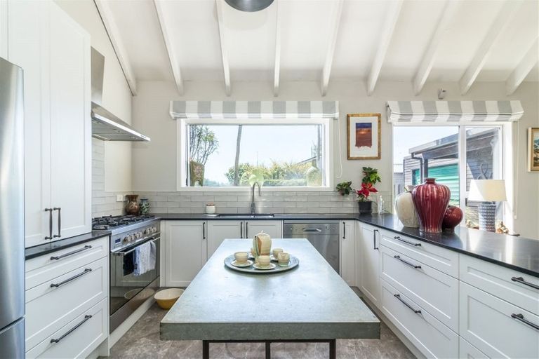 Photo of property in 49a Strowan Road, Strowan, Christchurch, 8052