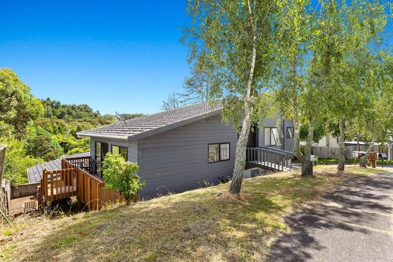 Photo of property in 1/9a Kitewao Street, Northcote, Auckland, 0627