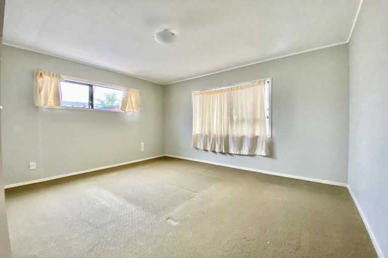 Photo of property in 109 Everglade Drive, Totara Heights, Auckland, 2105