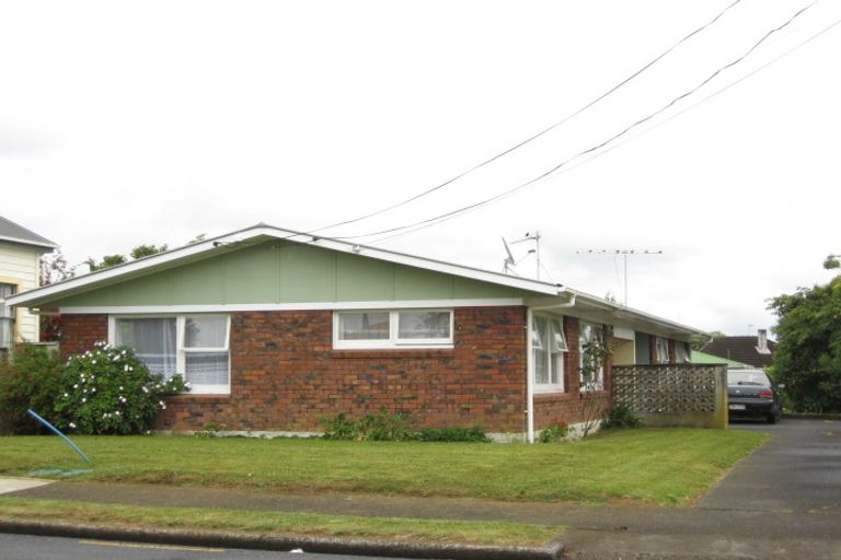 Photo of property in 4b Dublin Street, Pukekohe, 2120