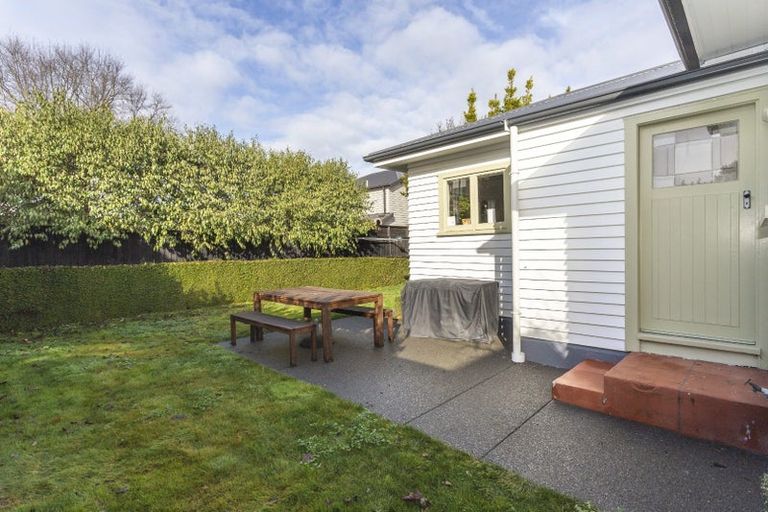 Photo of property in 52 Paparoa Street, Papanui, Christchurch, 8053