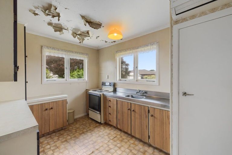 Photo of property in 34 Pemberton Crescent, Greerton, Tauranga, 3112