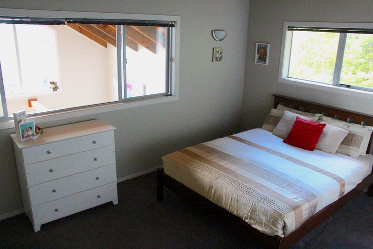 Photo of property in 33 Ward Drive, Opua, 0200